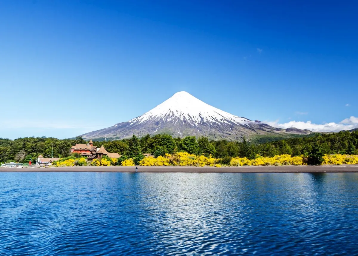 Volcán Osorno y lago Llanquihue